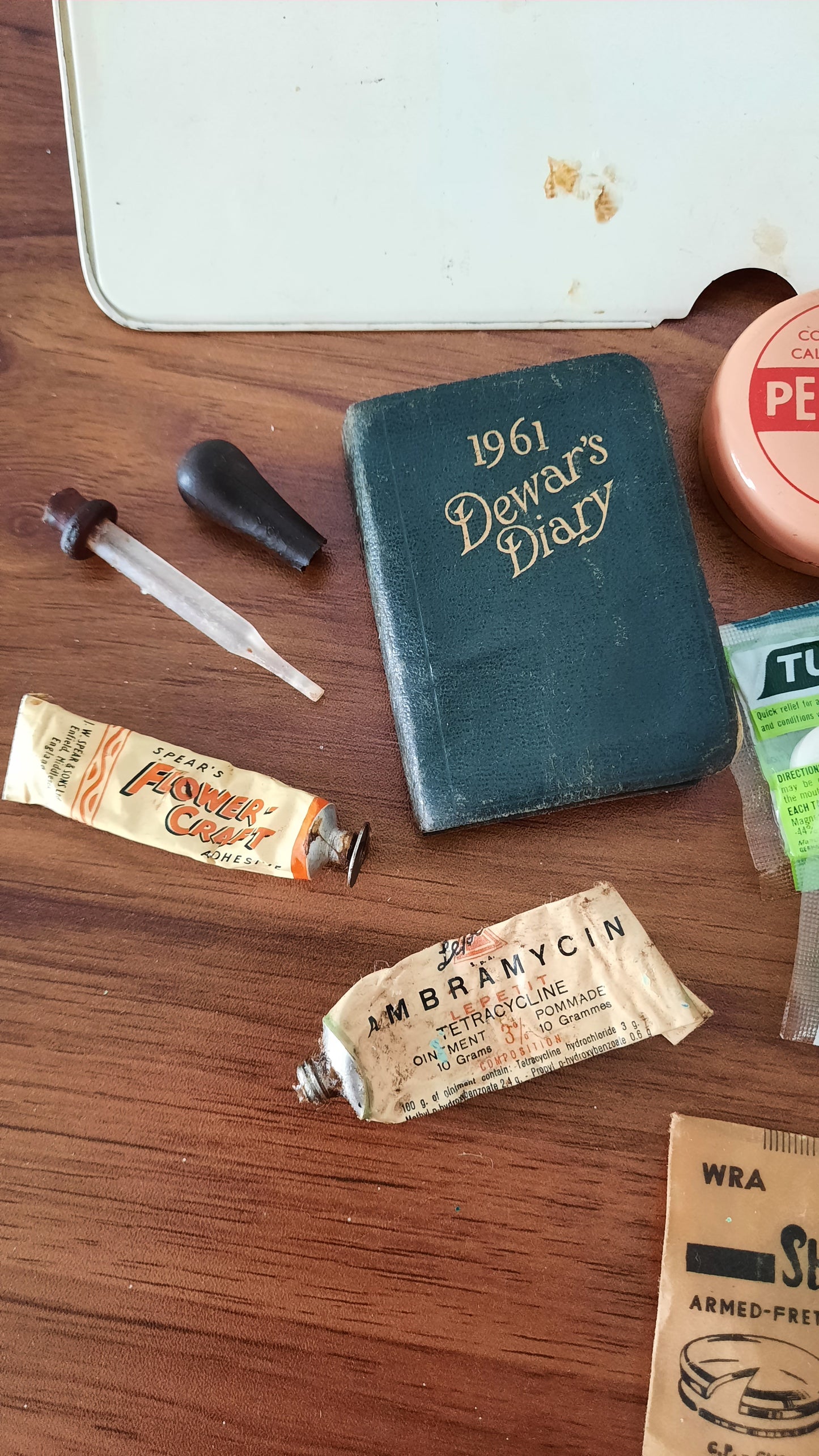 Vintage Elastoplast Doctors Set