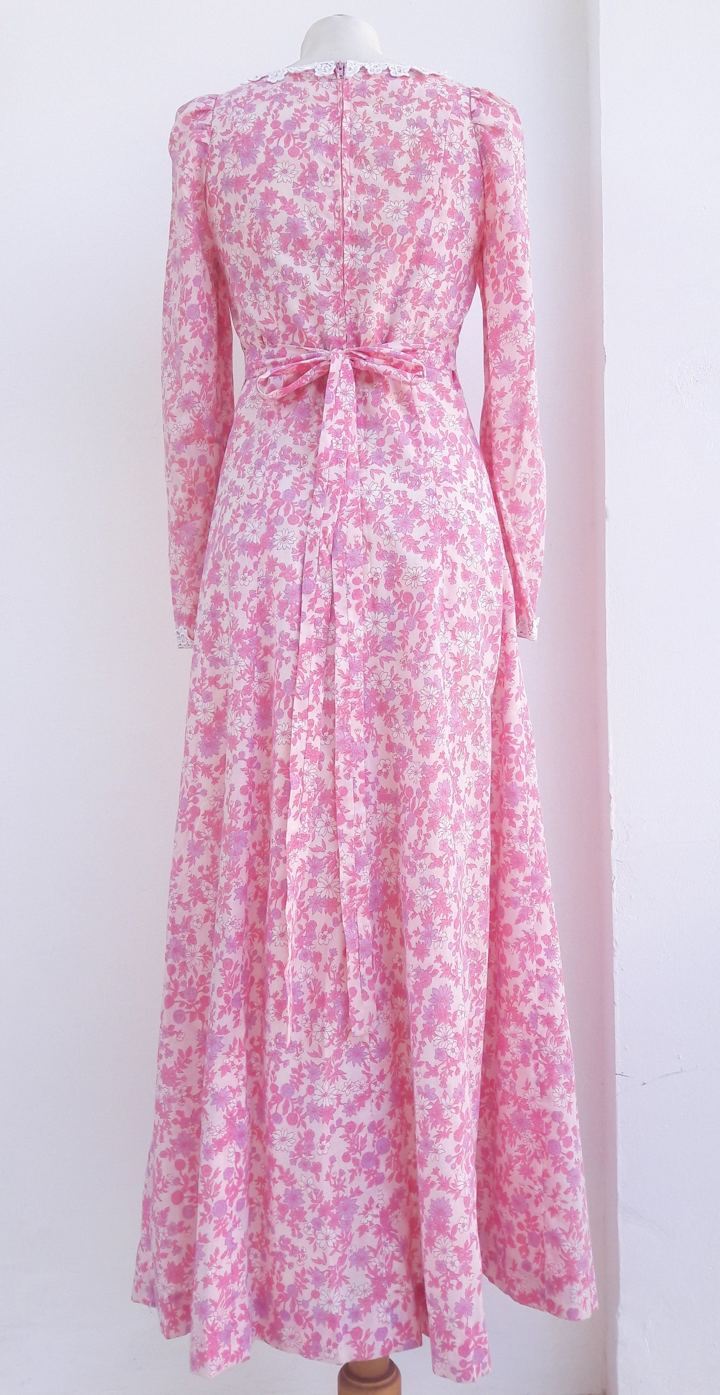 Vintage Floral Maxi Dress
