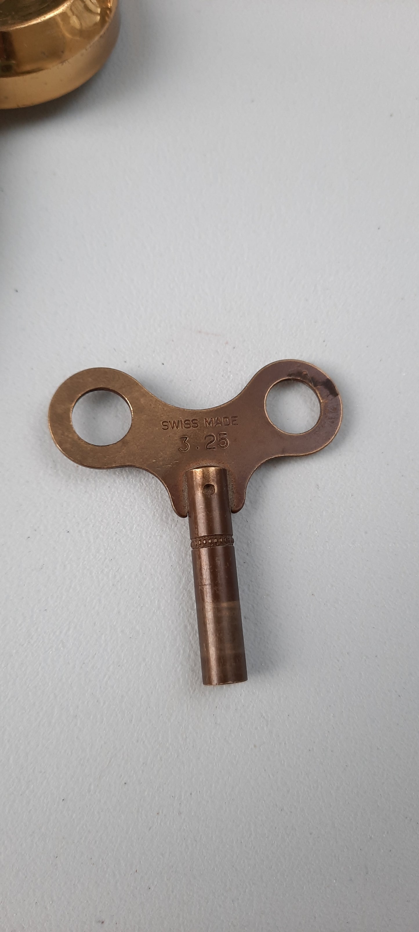 Mid-century 8 Day Wind Up Clock