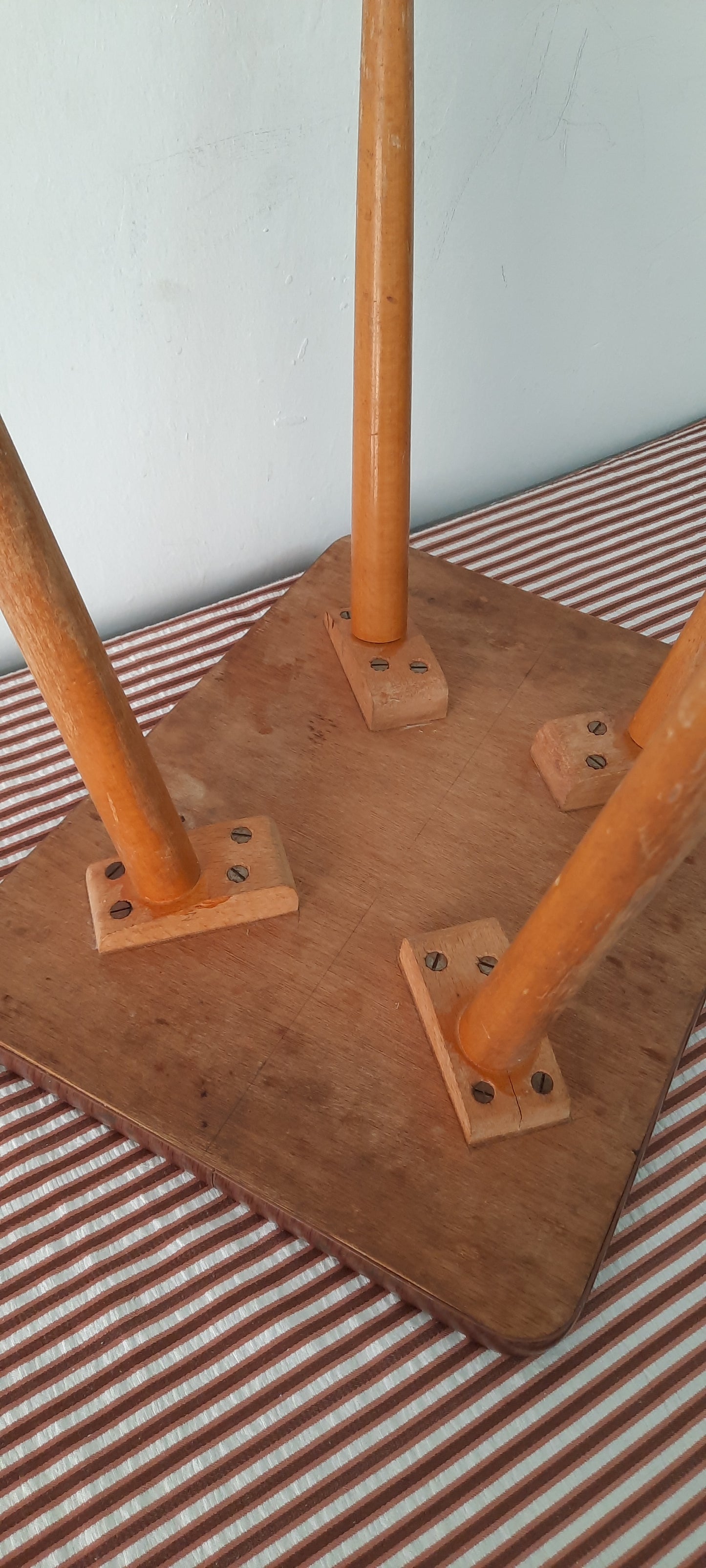 Mid-century Formica Top Side/Plant Table Plant