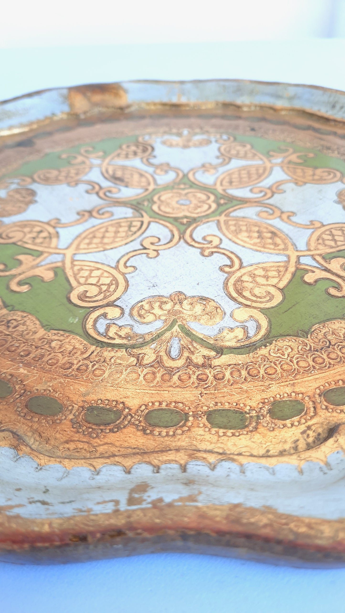 Vintage Florentine Gilt Wood Scalloped Tray