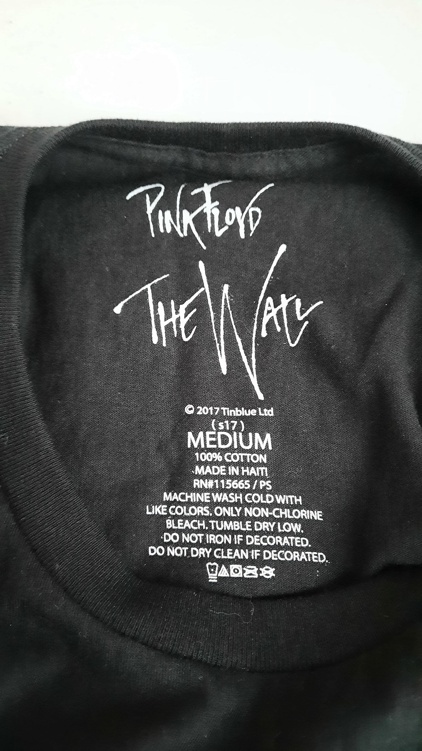 Official Pink Floyd "The Wall" Merch T-shirt