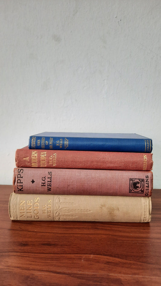 Vintage H.G. Wells Hardback Books
