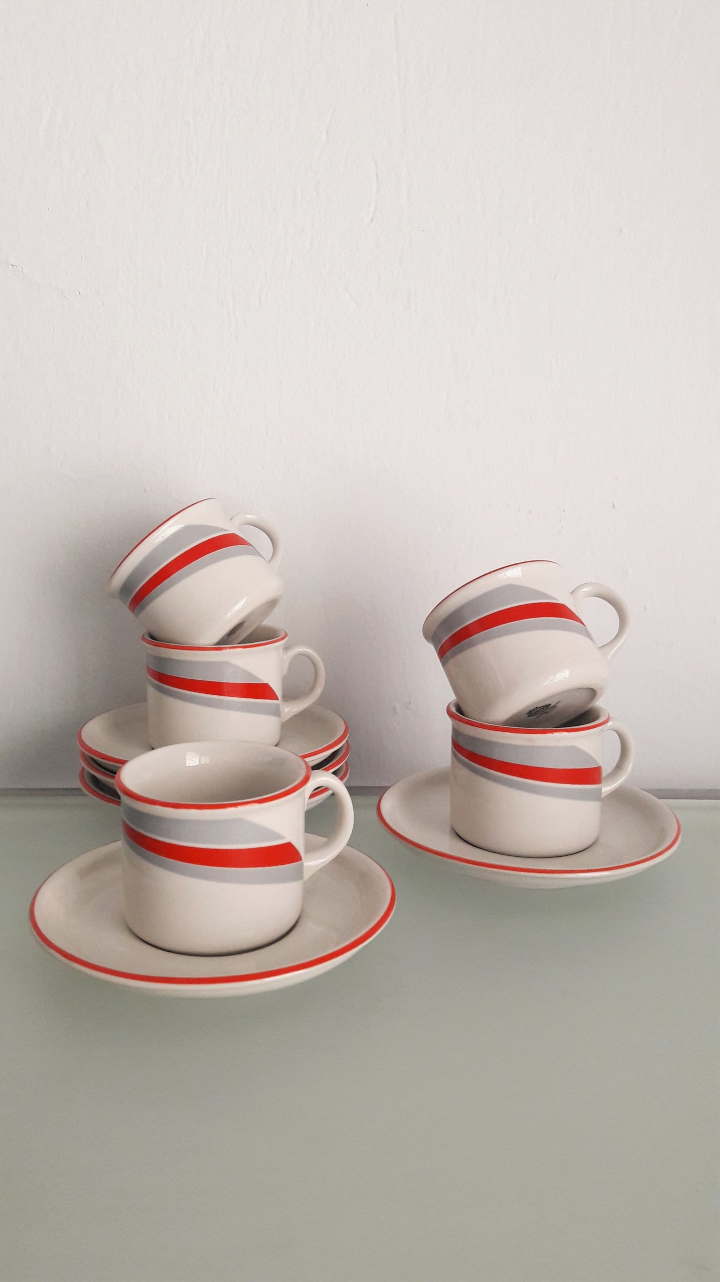 Set of 5 Espresso Coffee Cups & Saucers