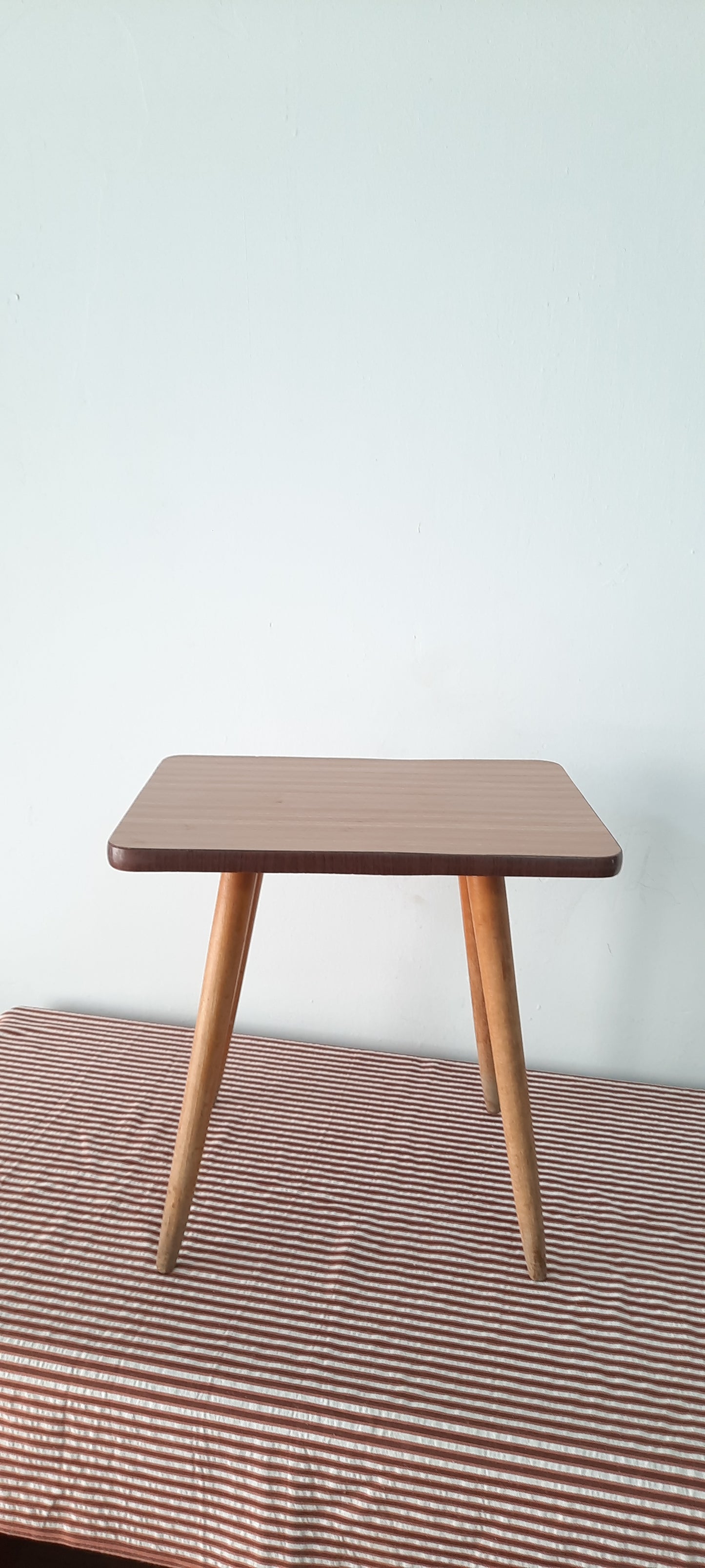 Mid-century Formica Top Side/Plant Table Plant