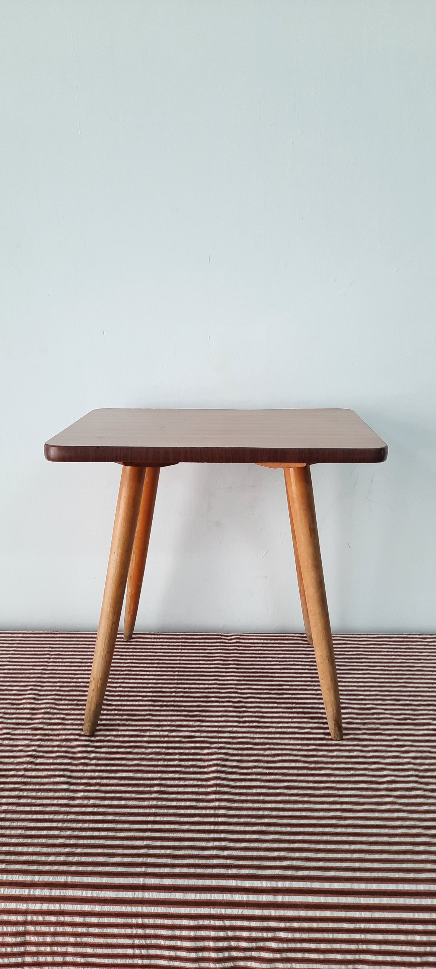 Mid-century Formica Top Side/Plant Table Plant
