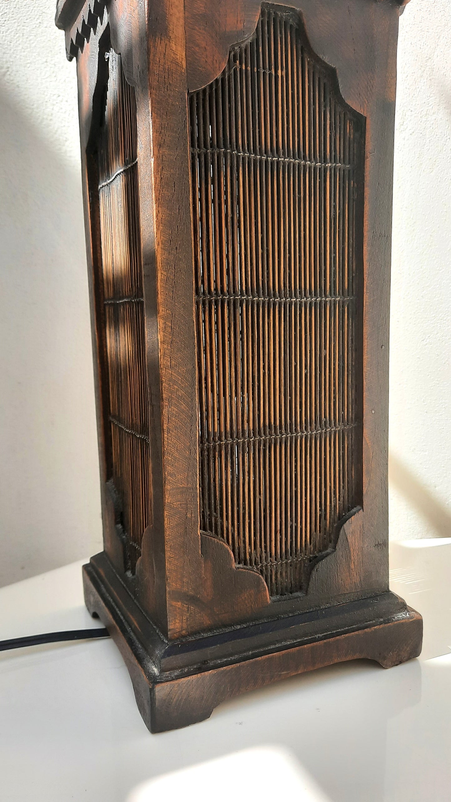 Vintage Wooden Lantern Pagoda Lamp